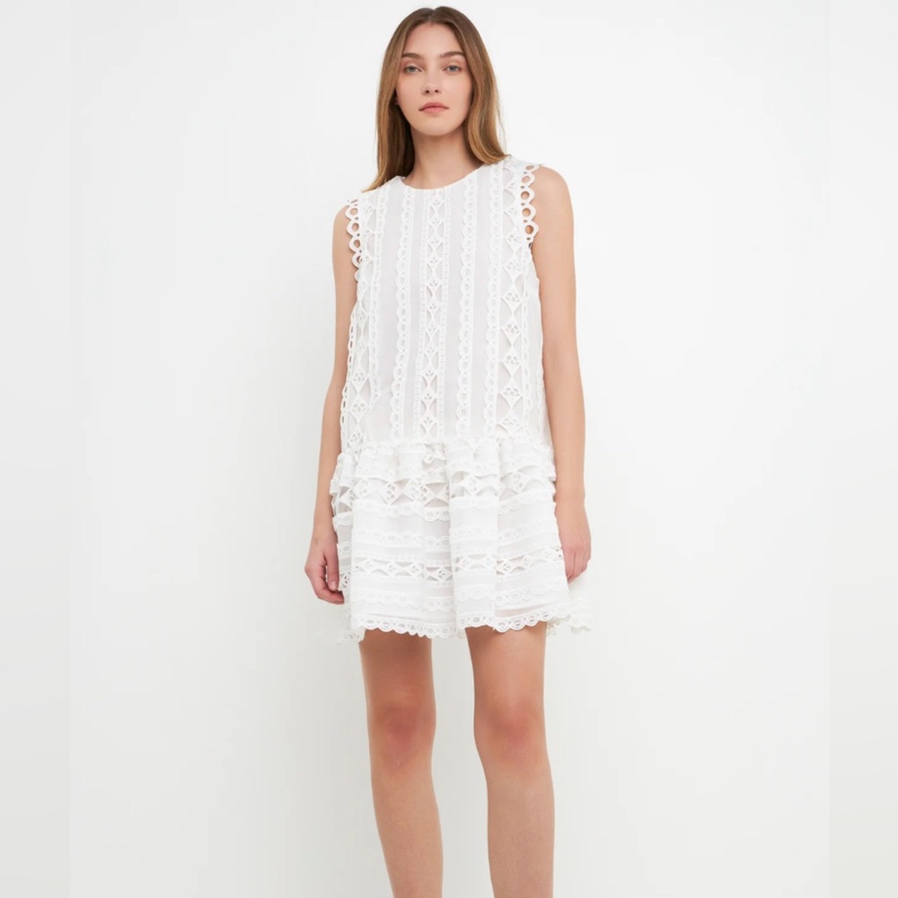 Endless Rose White Lace Sleeveless Ruffled Hem Dress